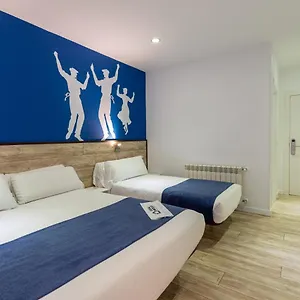 Casual Blue 2*, Bilbao Spain
